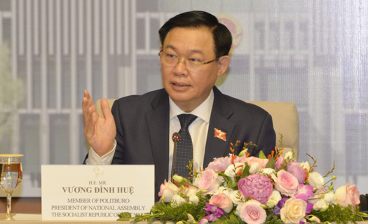 Chủ tịch Quốc hội Việt Nam và Brunei hội đàm trực tuyến về chia sẻ nguồn vaccine